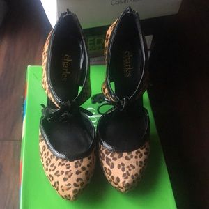 Charles David leopard pumps